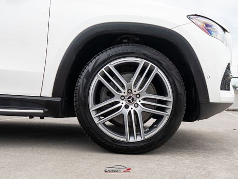 Used 2021 Mercedes-Benz GLS 450 4MATIC image 9