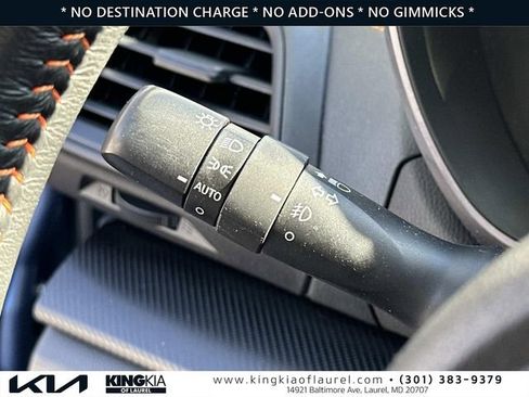 Used 2023 Subaru Crosstrek 2.0i Premium image 11