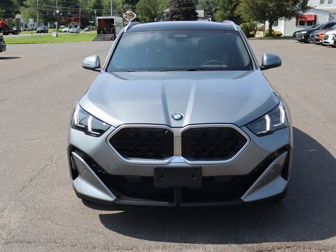 Used 2026 BMW X2 xDrive28i w/ Technology Package AWD/4WD image 2