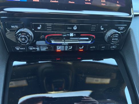 New 2025 Jeep Grand Cherokee Limited image 18