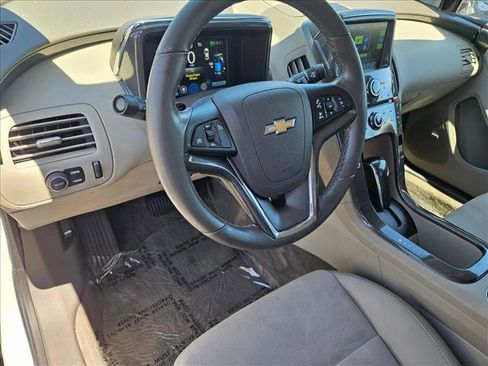 Used 2015 Chevrolet Volt Premium w/ Premium Trim Package FWD image 10