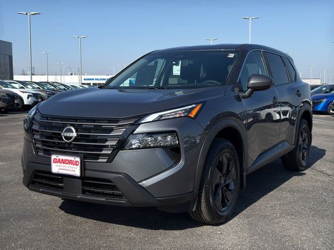 New 2026 Nissan Rogue SV AWD/4WD image 2