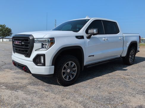 Used 2021 GMC Sierra 1500 AT4 w/ AT4 Premium Package AWD/4WD image 6