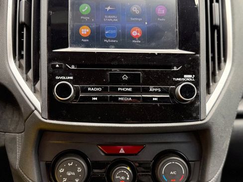 Used 2019 Subaru Crosstrek 2.0i Premium image 11