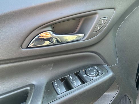 Certified 2023 Chevrolet Equinox LT image 22