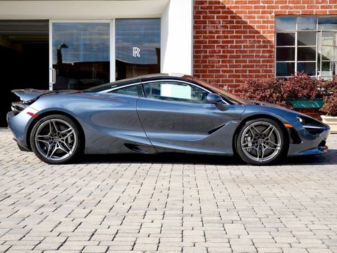 Used 2018 McLaren 720S Luxury image 3