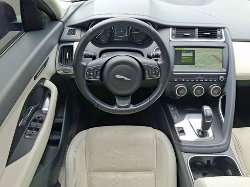Used 2020 Jaguar E-PACE SE AWD/4WD image 4