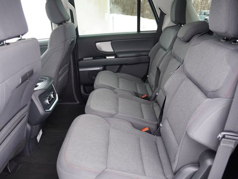 Certified 2025 Ford Expedition Active image 19