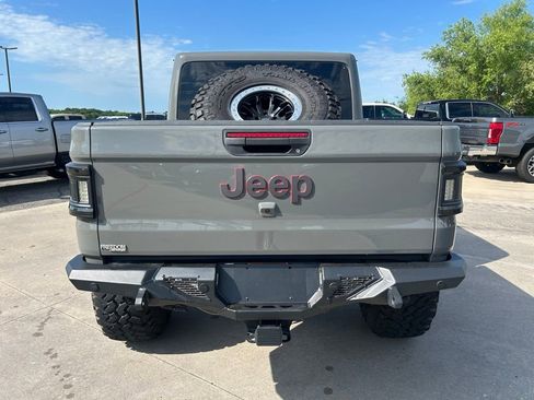 Used 2022 Jeep Gladiator Rubicon w/ Trailer Tow Package AWD/4WD image 4
