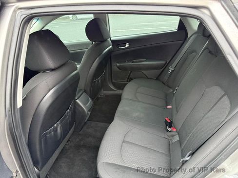 Used 2018 Kia Optima LX FWD image 11