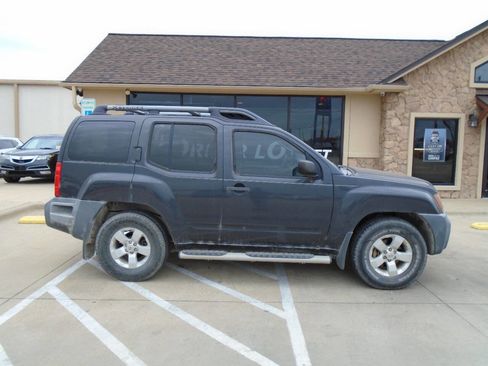 Used 2010 Nissan Xterra S image 4