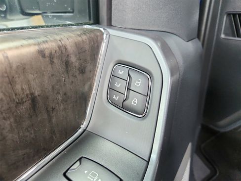 New 2026 Ford F250 Lariat w/ Black Appearance Package image 21