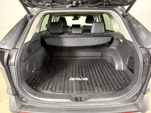 Used 2023 Toyota RAV4 XLE Premium image 26