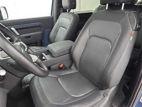 Certified 2023 Land Rover Defender 90 X-Dynamic SE image 12
