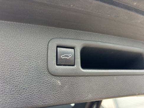 Used 2021 Toyota Highlander XSE image 24