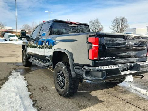Used 2024 Chevrolet Silverado 2500 ZR2 image 5