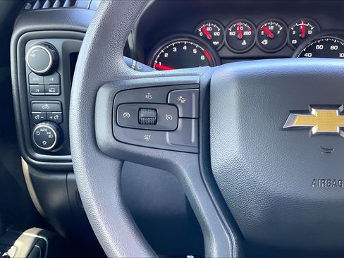Used 2025 Chevrolet Silverado 1500 Custom AWD/4WD image 10