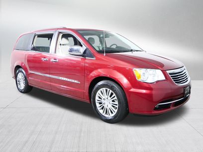 Used 2014 Chrysler Town & Country Touring-L w/ Driver Convenience Group