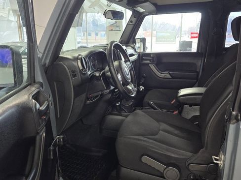 Used 2014 Jeep Wrangler Sport w/ Connectivity Group image 8