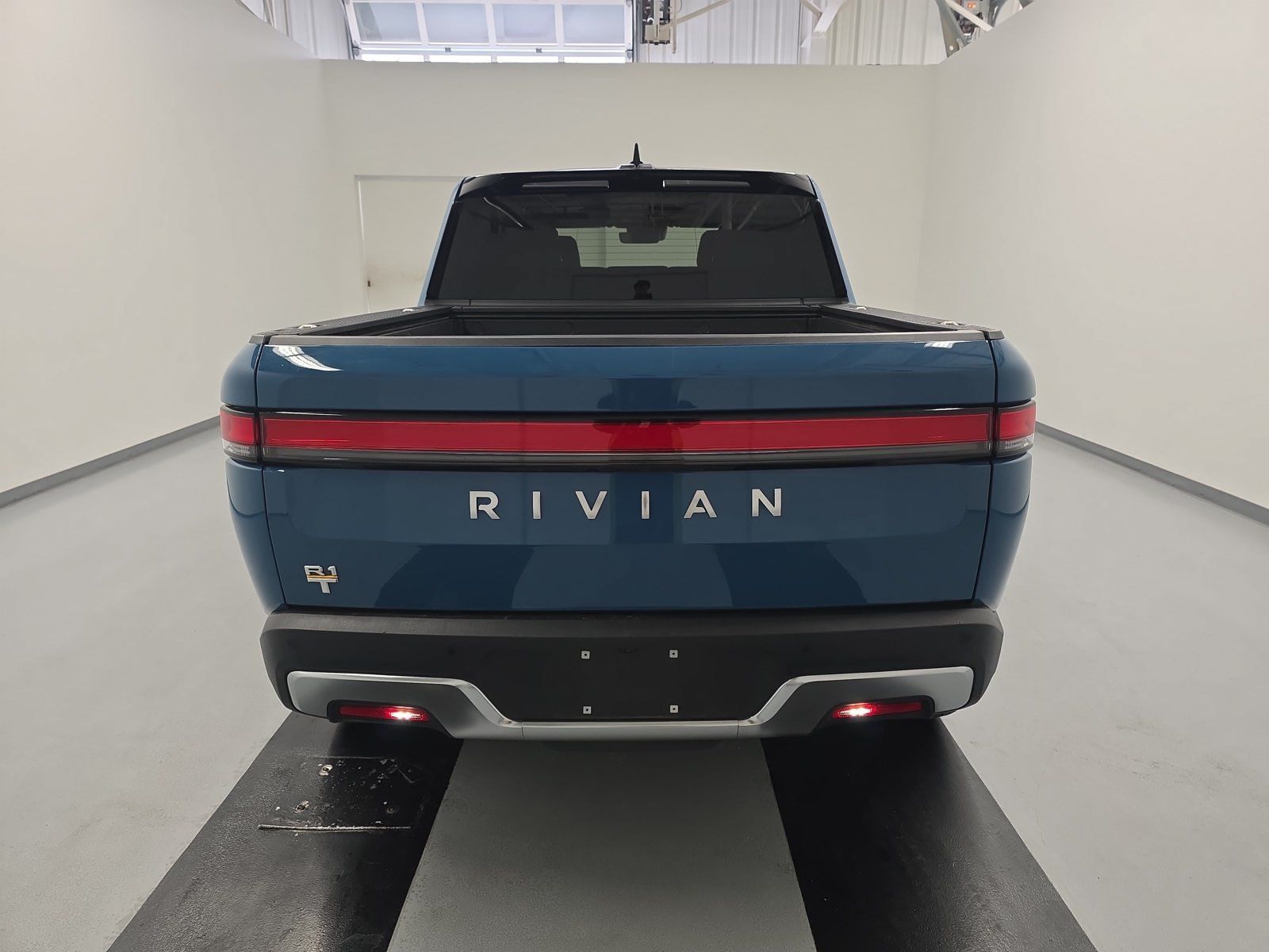 Used 2022 Rivian R1T Launch Edition AWD/4WD image 4