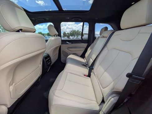 New 2025 Jeep Grand Cherokee Limited w/ Trailer Tow Package image 12