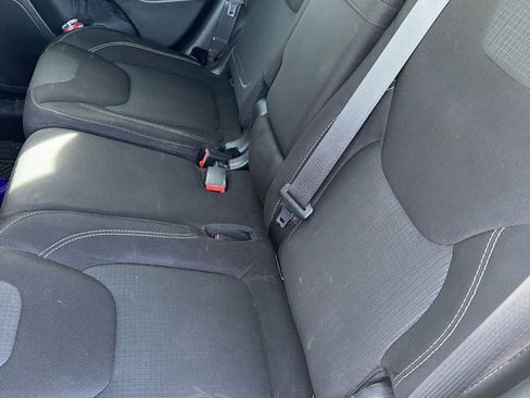 Used 2016 Jeep Cherokee Latitude image 8