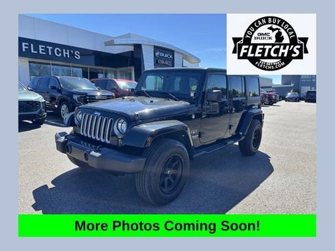 Used 2016 Jeep Wrangler Unlimited Sahara w/ Connectivity Group AWD/4WD image 1