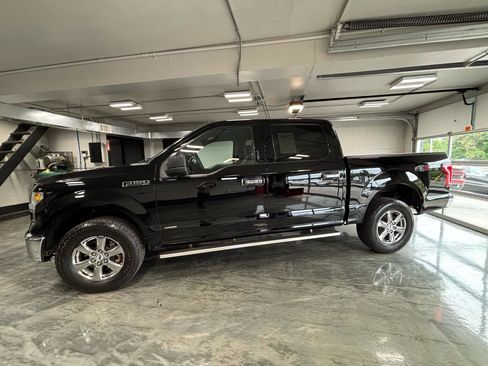 Used 2016 Ford F150 XLT w/ Trailer Tow Package AWD/4WD image 3