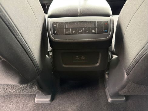 Certified 2024 Nissan Pathfinder SV FWD image 23