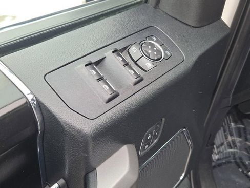 Used 2019 Ford F150 Platinum w/ Equipment Group 701A Luxury image 19