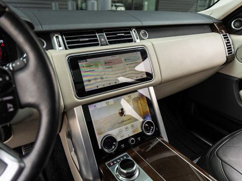 Used 2021 Land Rover Range Rover Westminster Edition image 24