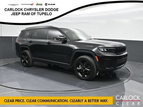 Used 2023 Jeep Grand Cherokee L Laredo RWD image 6
