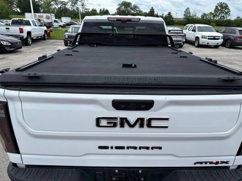 Used 2025 GMC Sierra 2500 AT4X w/ AT4X AEV Edition AWD/4WD image 6