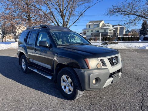 Used 2011 Nissan Xterra S w/ 4X4 Value Package image 1