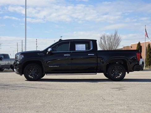Used 2022 GMC Sierra 1500 Denali Ultimate image 4