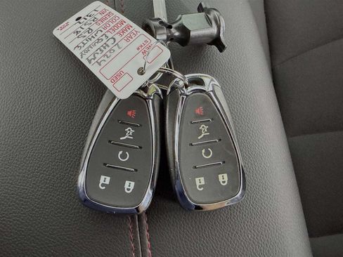 Used 2024 Chevrolet Equinox RS AWD/4WD image 21