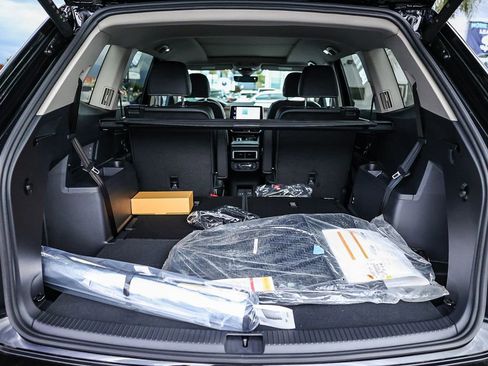 New 2026 Volkswagen Atlas SE image 18
