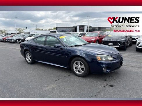 Used 2007 Pontiac Grand Prix w/ Sun And Sound Package FWD image 4