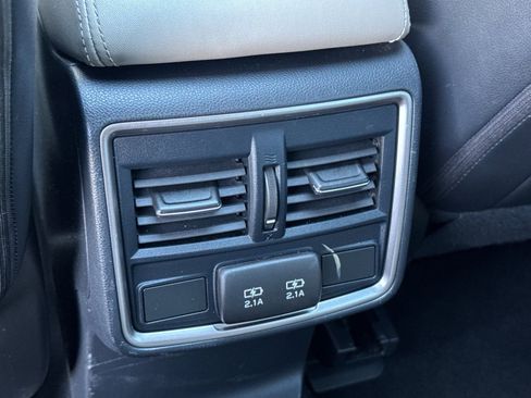 Used 2022 Subaru Forester Limited image 14