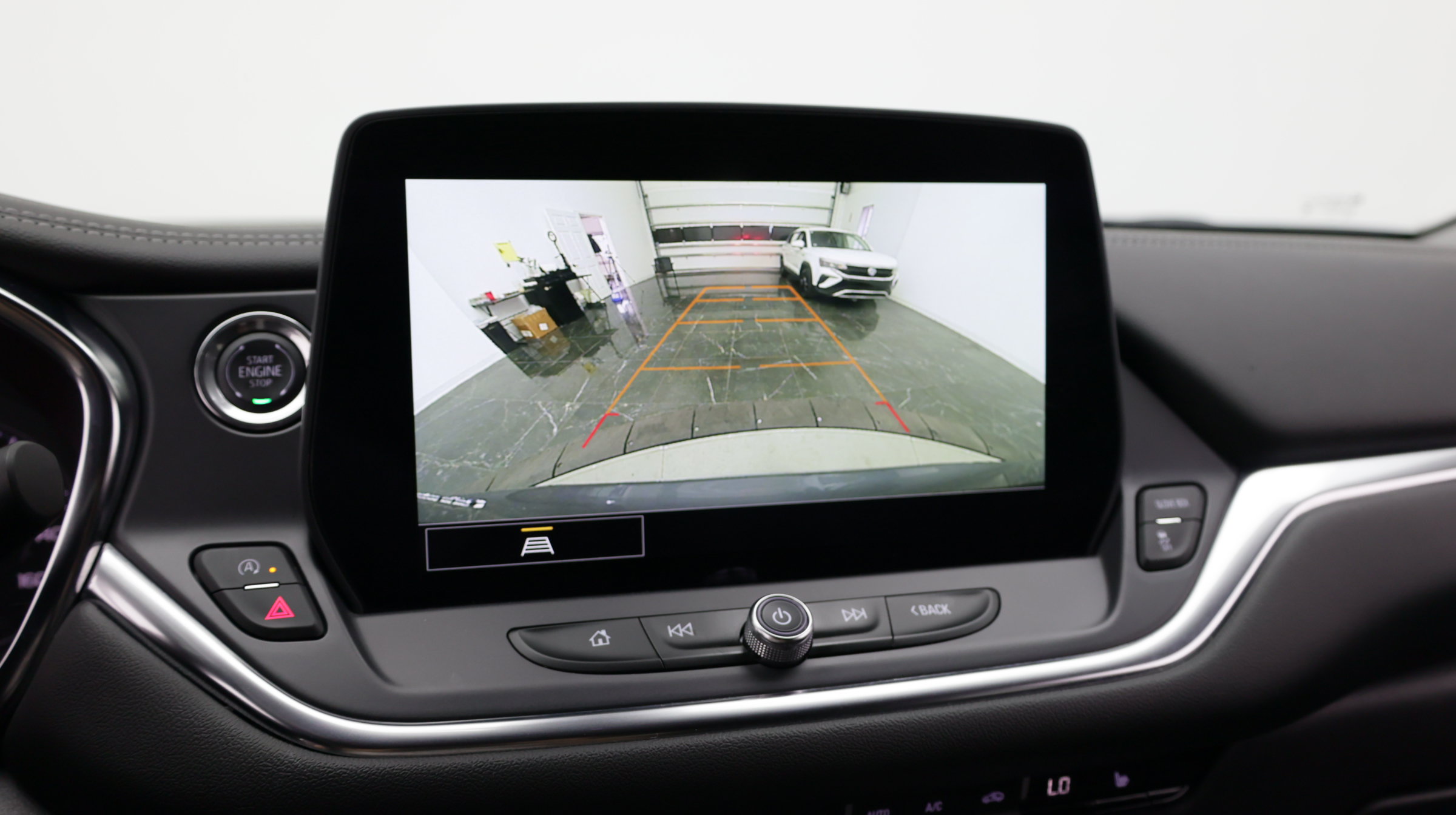 Used 2025 Chevrolet Blazer LT FWD image 23