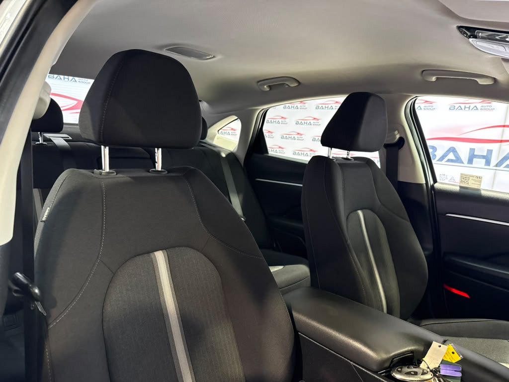 Used 2025 Hyundai Sonata SEL FWD image 46