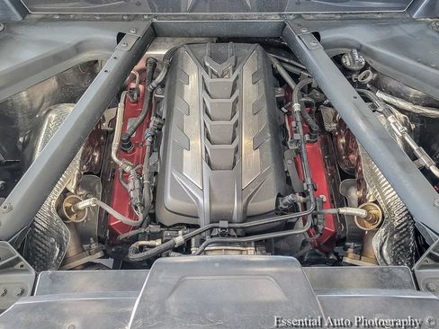 Used 2024 Chevrolet Corvette Stingray Preferred Cpe w/ Battery Protection Package RWD image 9