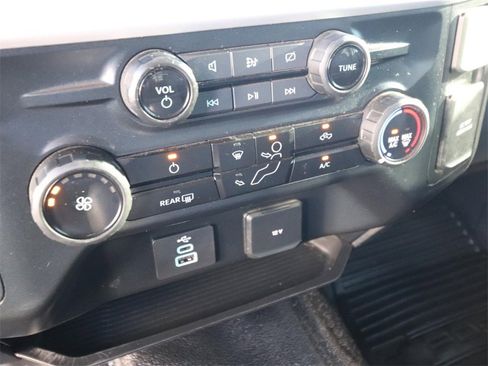 Certified 2023 Ford F550 2WD Crew Cab Super Duty image 18