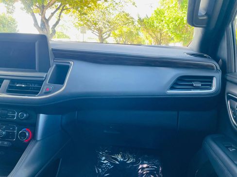 Used 2022 Chevrolet Tahoe LS image 13