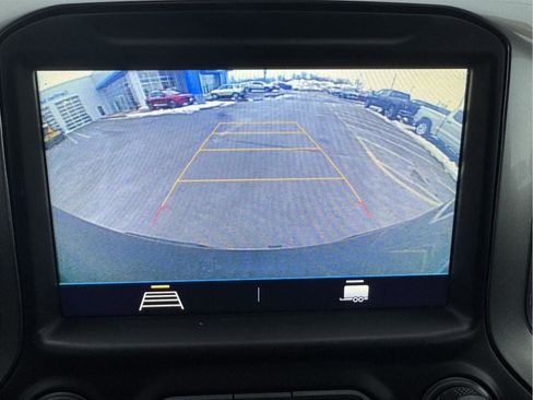 Used 2021 Chevrolet Silverado 1500 LT image 28