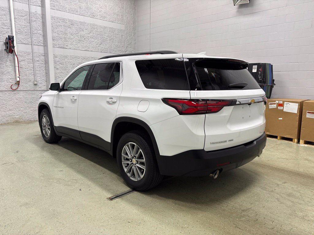 Used 2023 Chevrolet Traverse LT AWD/4WD image 6