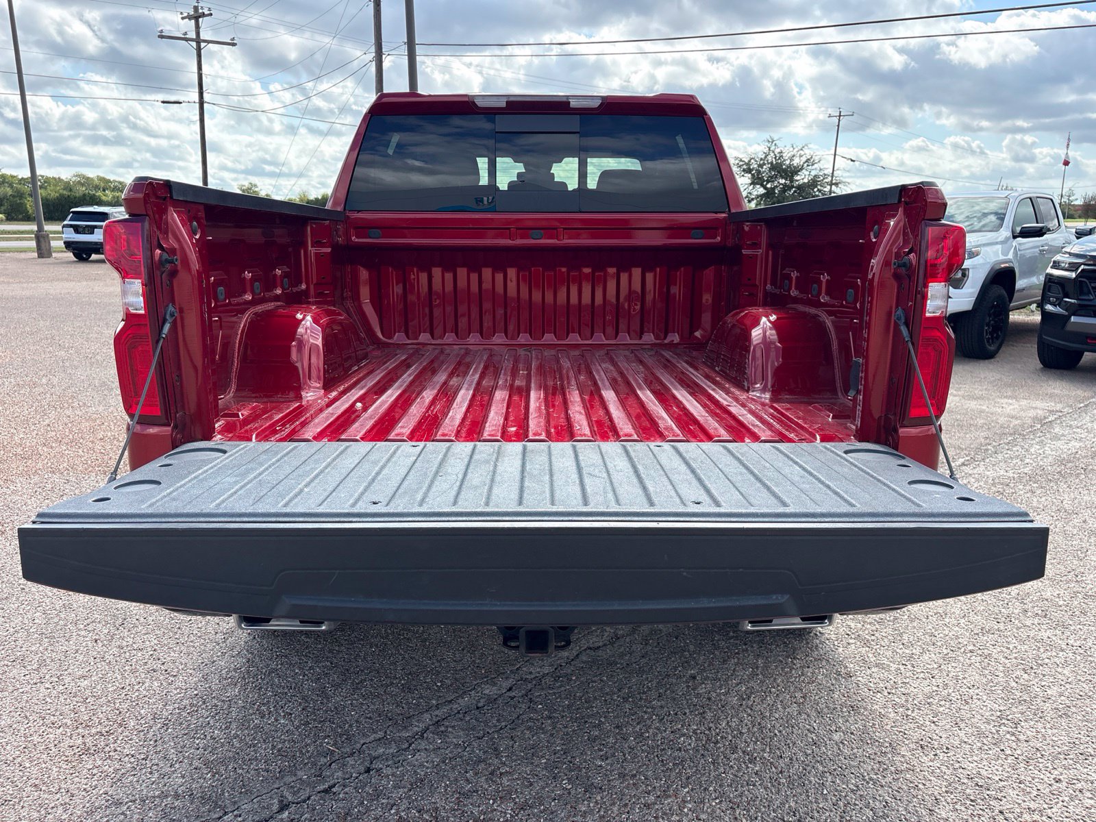 Used 2024 Chevrolet Silverado 1500 LT Trail Boss w/ Convenience Package II AWD/4WD image 30