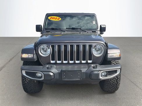 Used 2022 Jeep Wrangler Unlimited Sahara w/ Cold Weather Group AWD/4WD image 9
