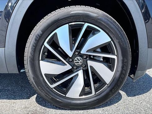 Used 2024 Volkswagen Atlas SE AWD/4WD image 7