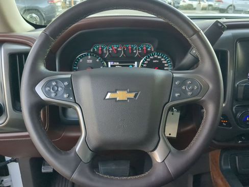 Used 2016 Chevrolet Silverado 1500 High Country w/ High Country Premium Package image 13